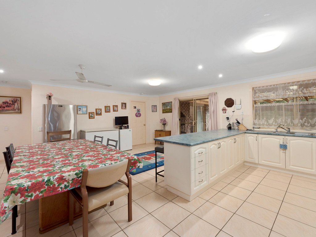 22 Topaz Drive EMERALD BEACH 17