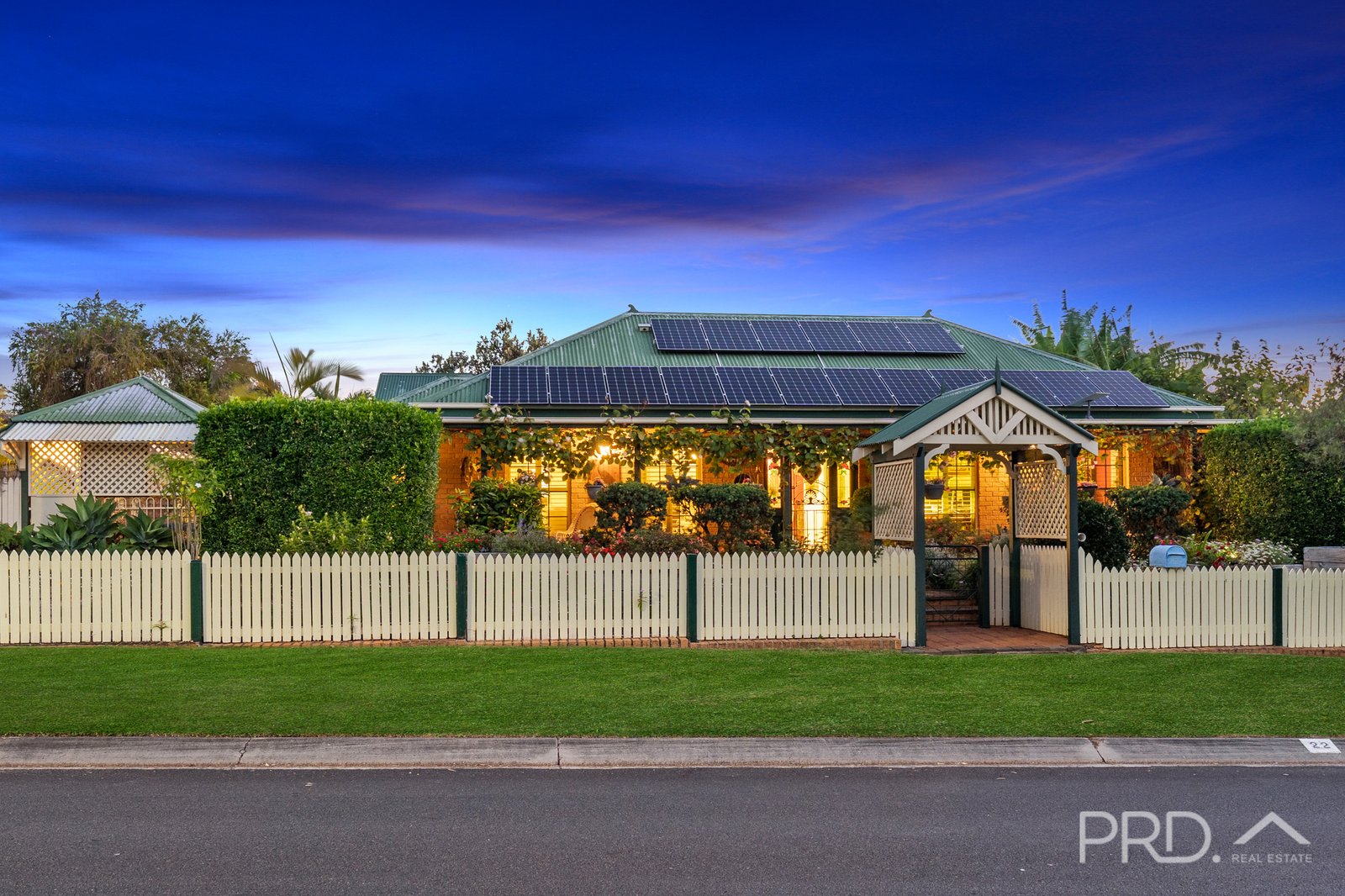 22 TRAFALGAR Drive VICTORIA POINT 16