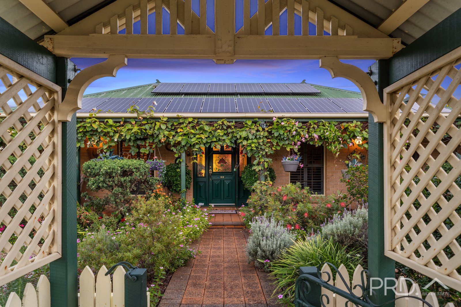 22 TRAFALGAR Drive VICTORIA POINT 17