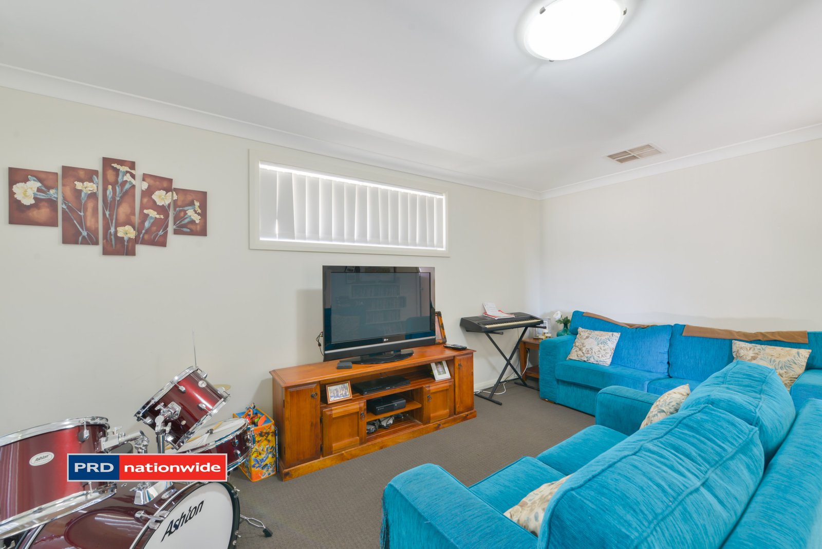 22 Tulipwood Crescent TAMWORTH 4