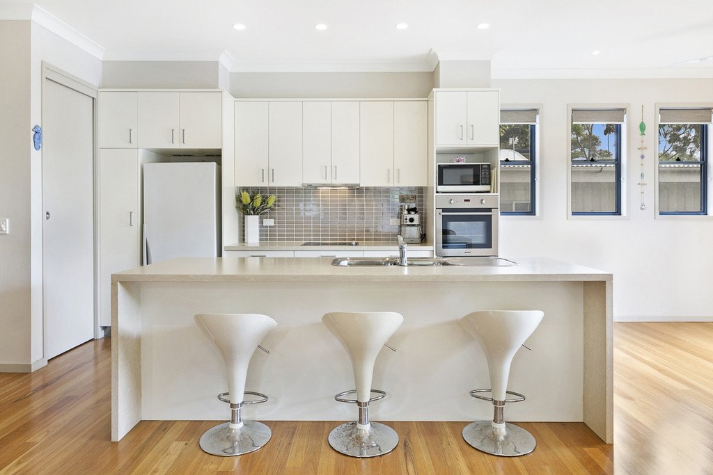 22 Twenty Third Ave  PALM BEACH 6