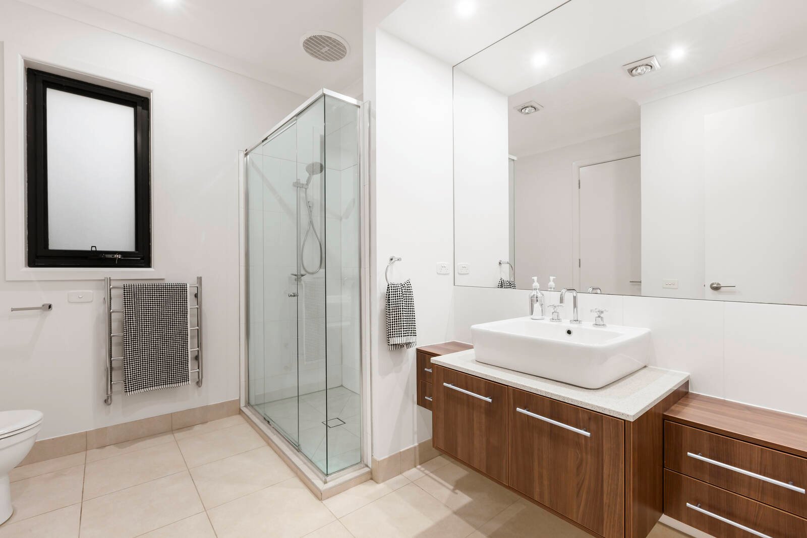 Real Estate and Property in 22 Valentine Avenue, Kew, VIC