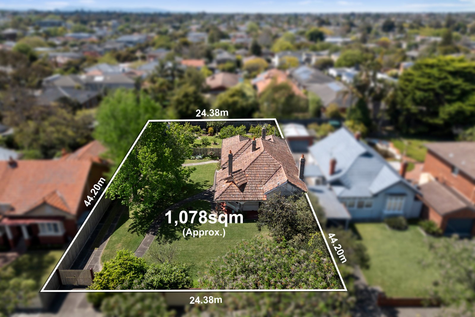 Real Estate and Property in 22 Venus Street, Caulfield South, VIC
