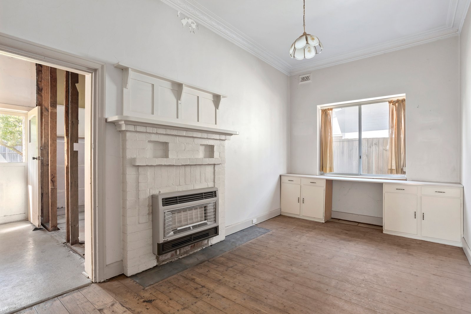 Real Estate and Property in 22 Venus Street, Caulfield South, VIC