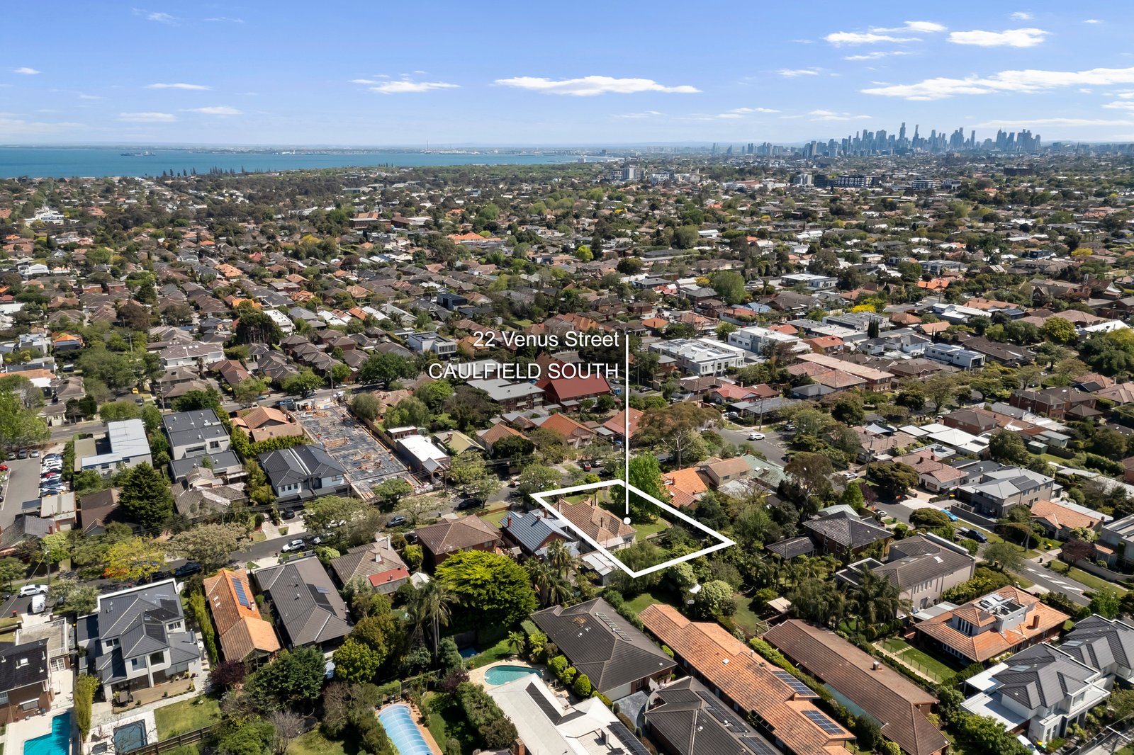 Real Estate and Property in 22 Venus Street, Caulfield South, VIC
