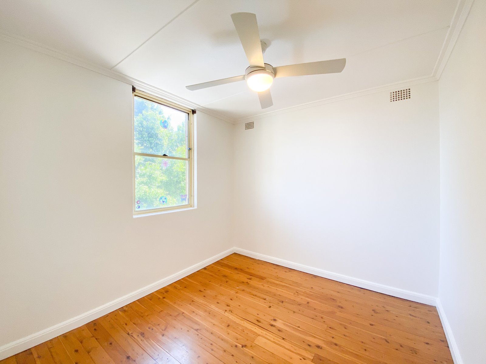 2/2 Victor Parade SHOAL BAY 8