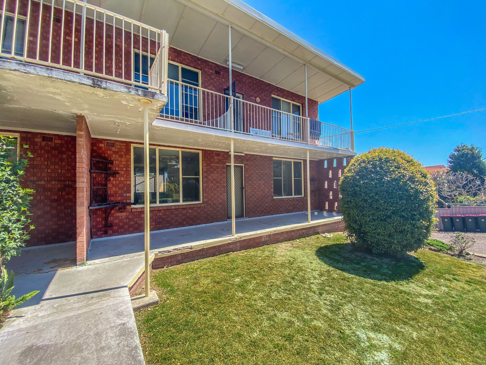 2/2 Victor Parade SHOAL BAY 2