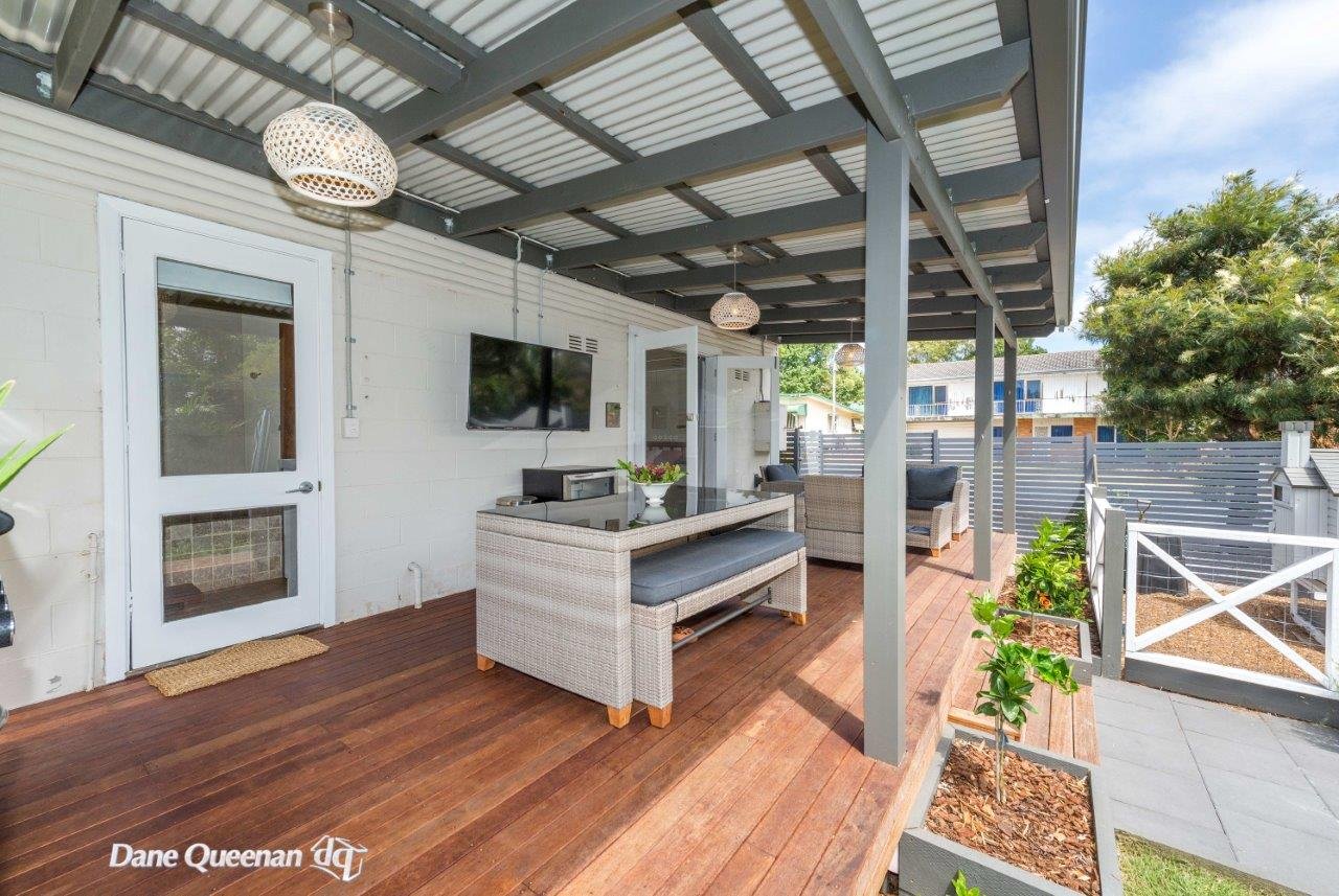 22 Victor Parade SHOAL BAY 16