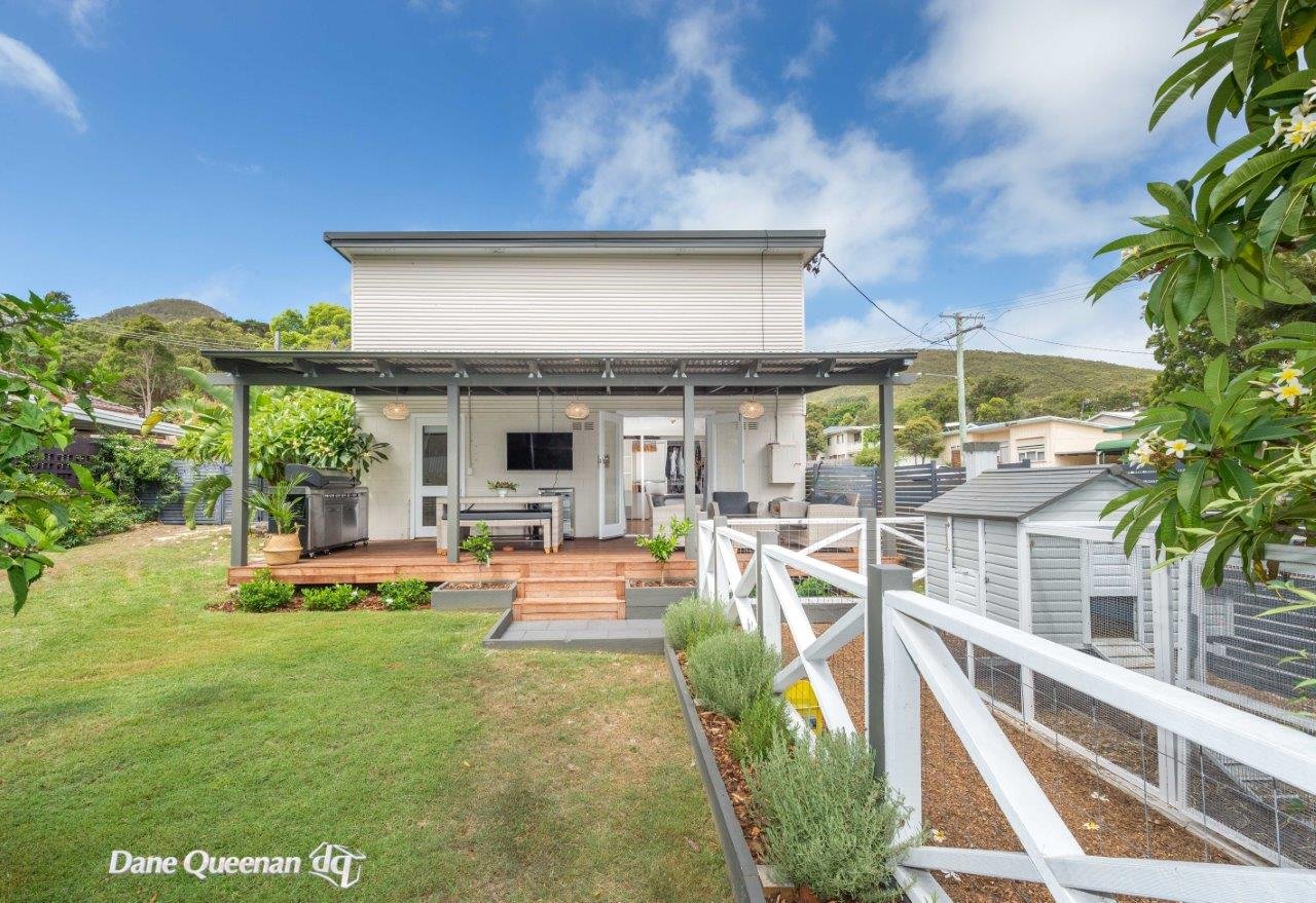 22 Victor Parade SHOAL BAY 19