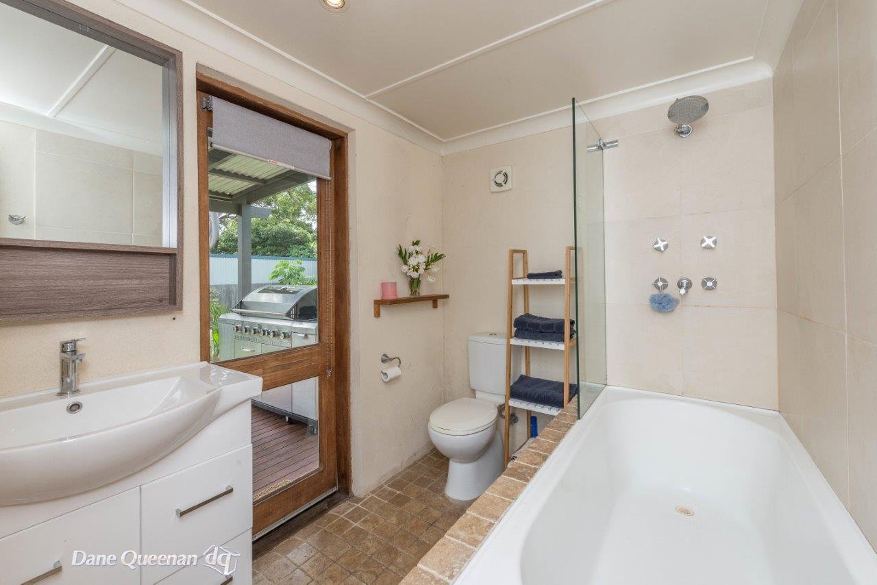 22 Victor Parade SHOAL BAY 25