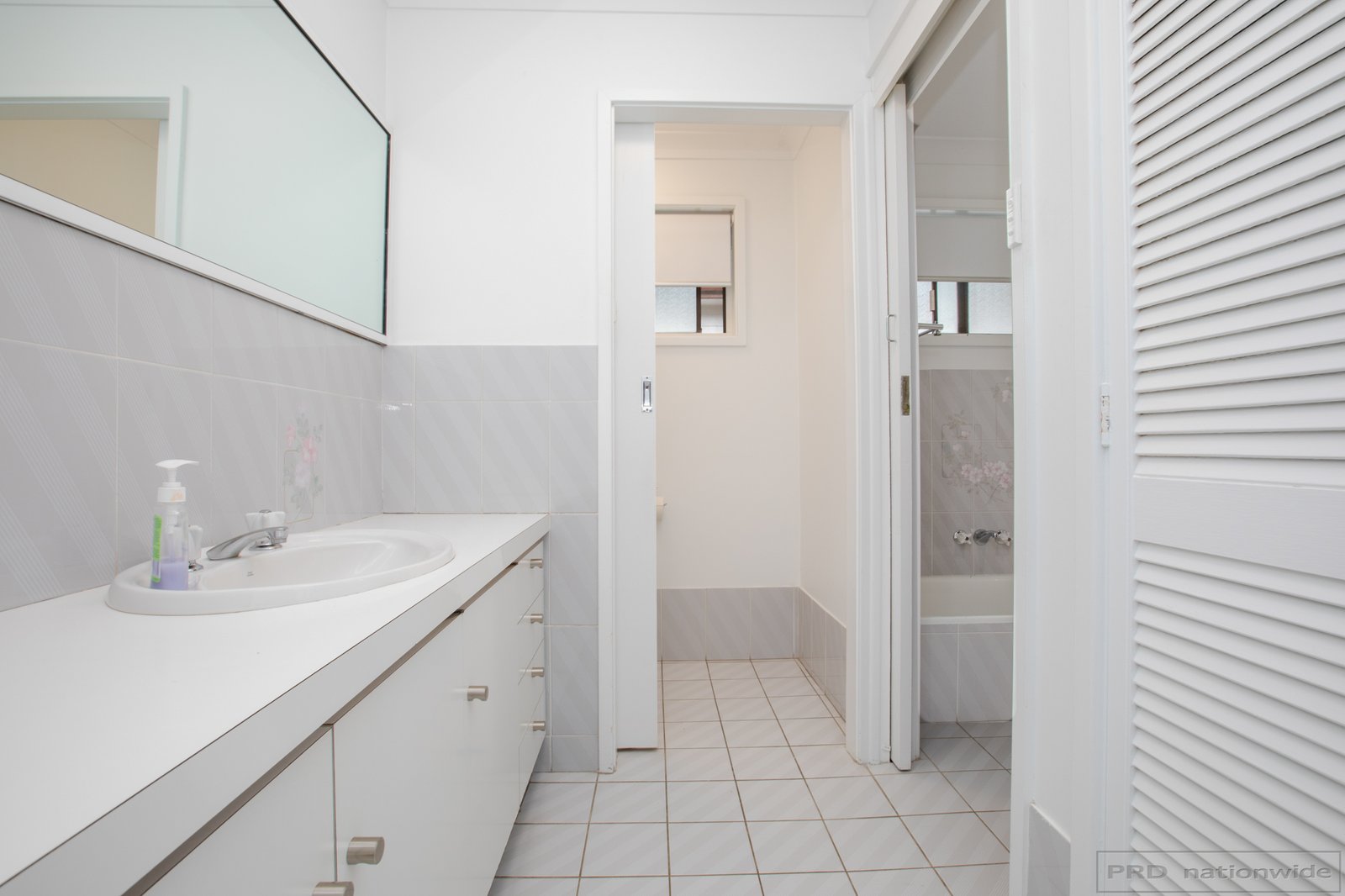 22 Wakehurst Crescent METFORD 15