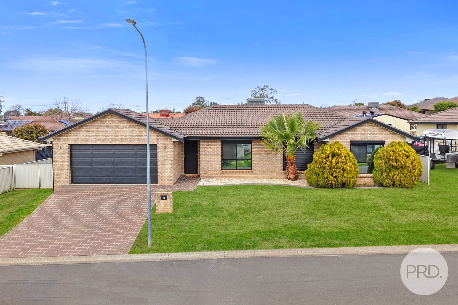 22 Warburton Drive TAMWORTH 1