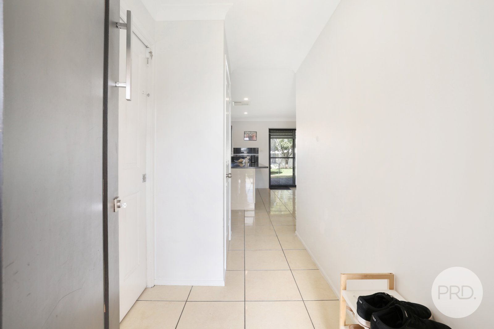 22 Warburton Drive TAMWORTH 3