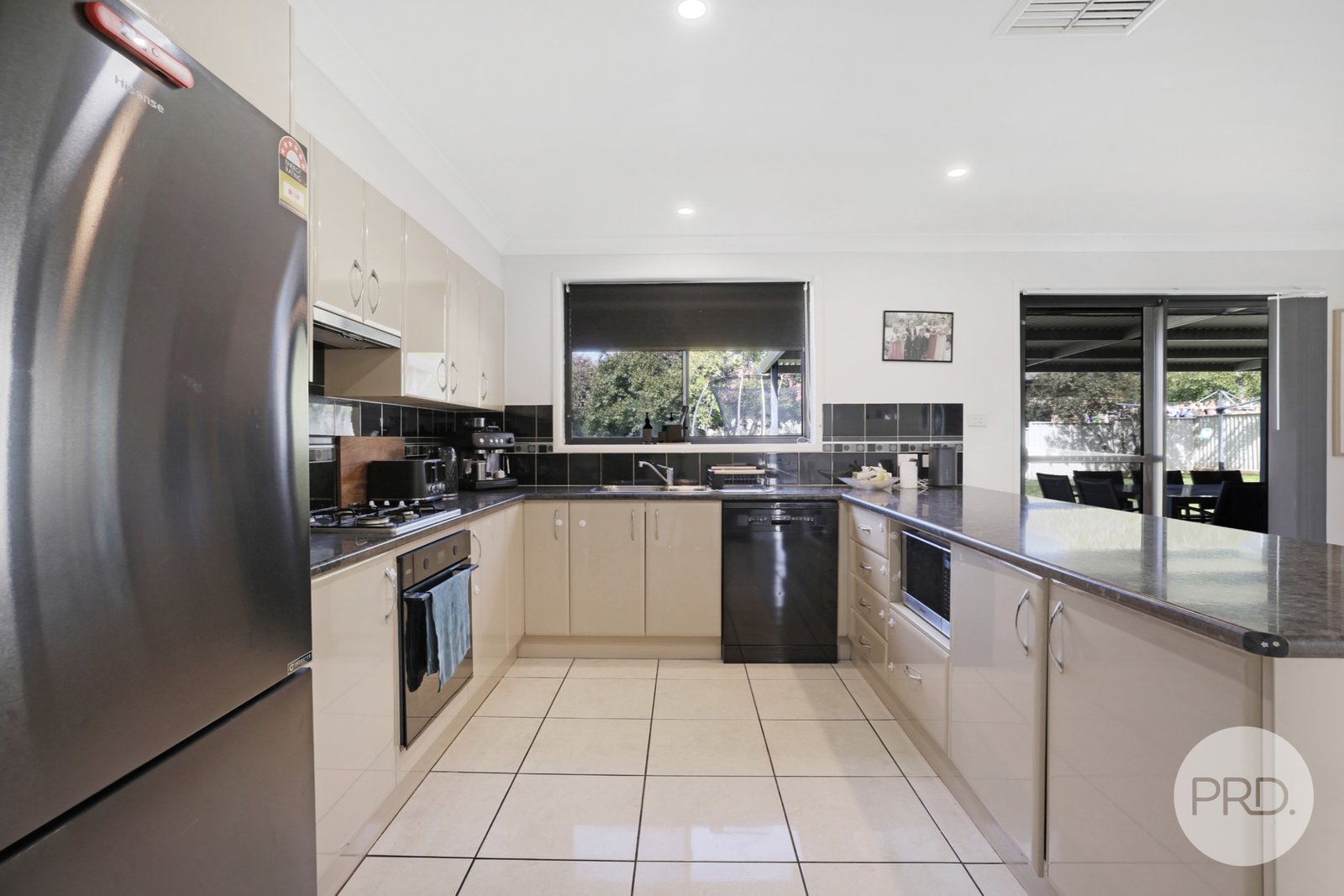 22 Warburton Drive TAMWORTH 4