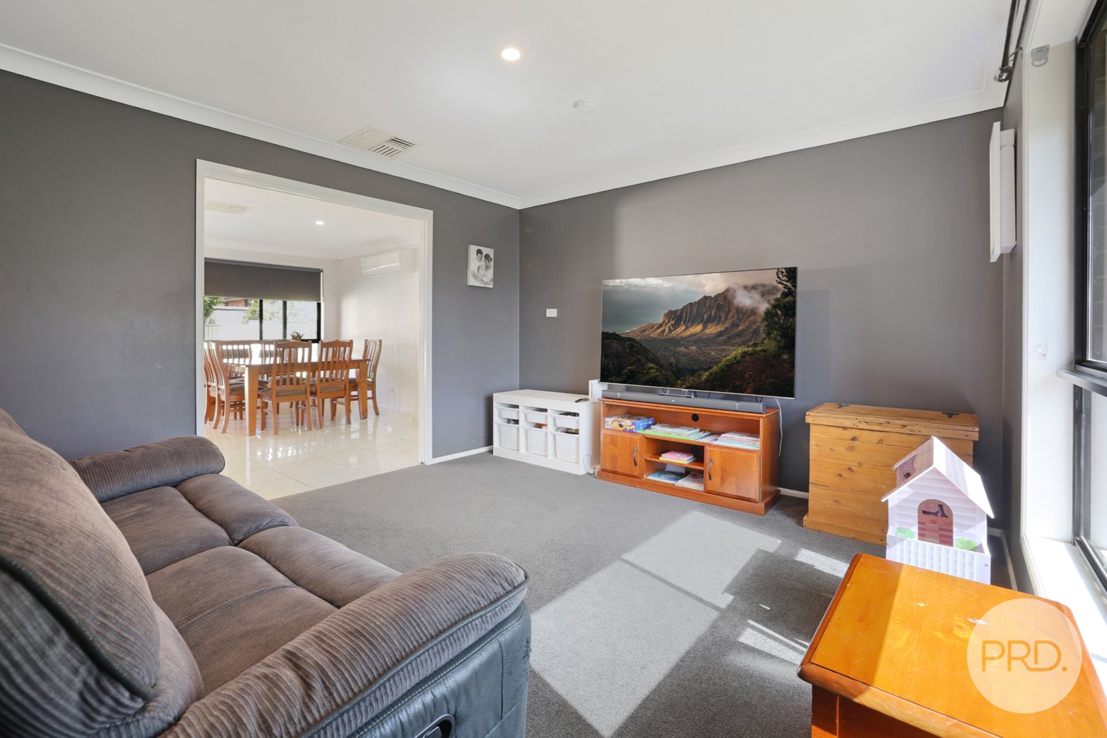 22 Warburton Drive TAMWORTH 9