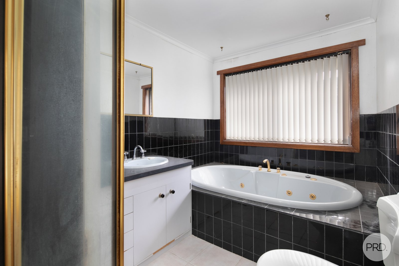 22 Warrina Drive DELACOMBE 4