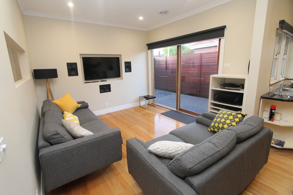 22 Water Street BROWN HILL 3