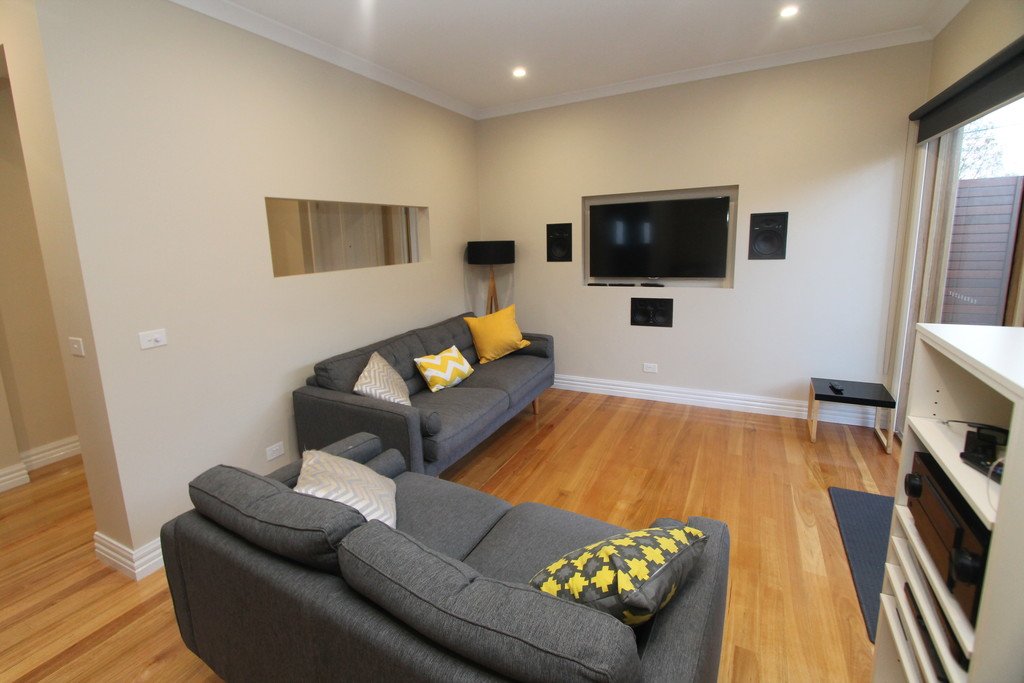 22 Water Street BROWN HILL 11