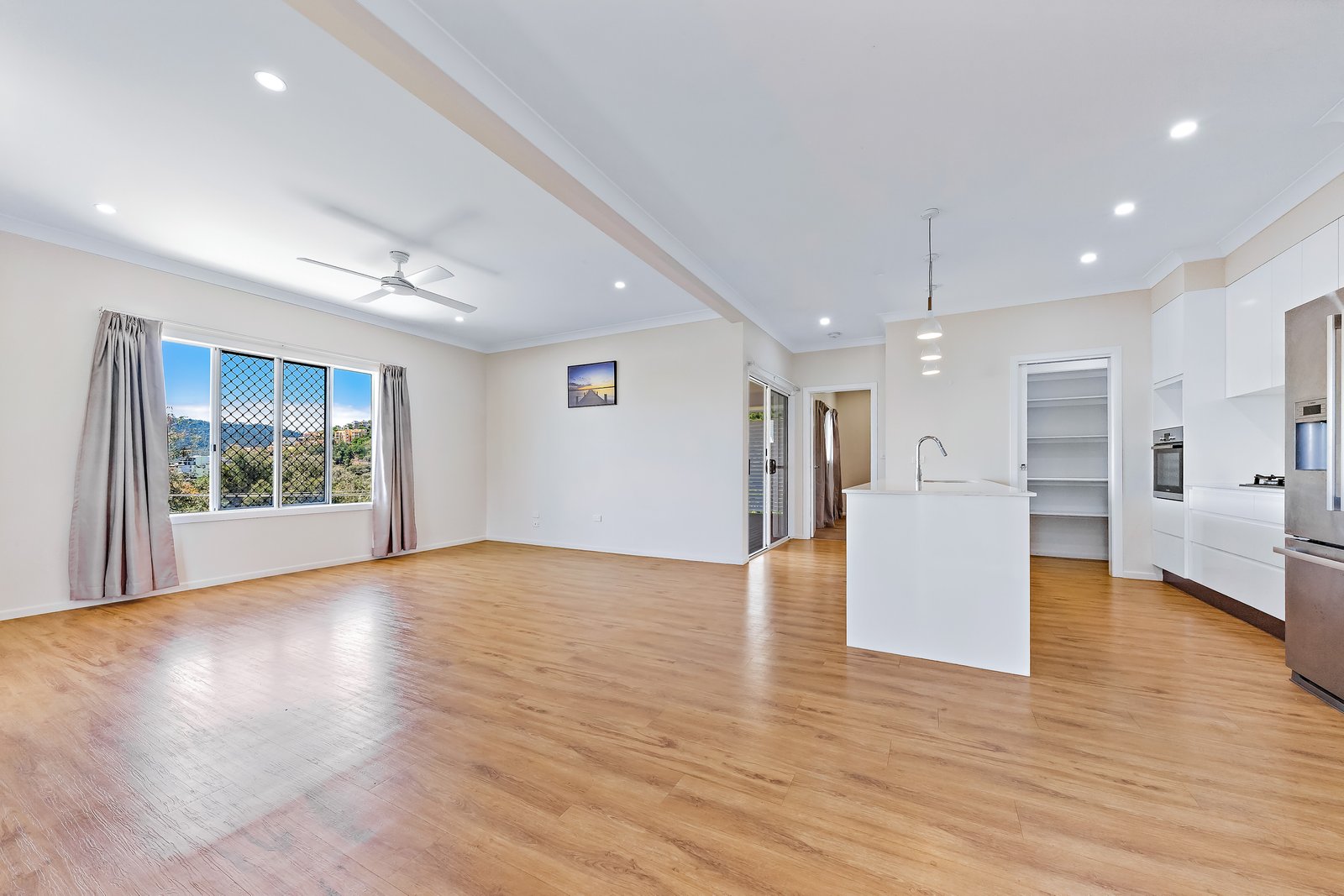 22 Waterson Way AIRLIE BEACH 5