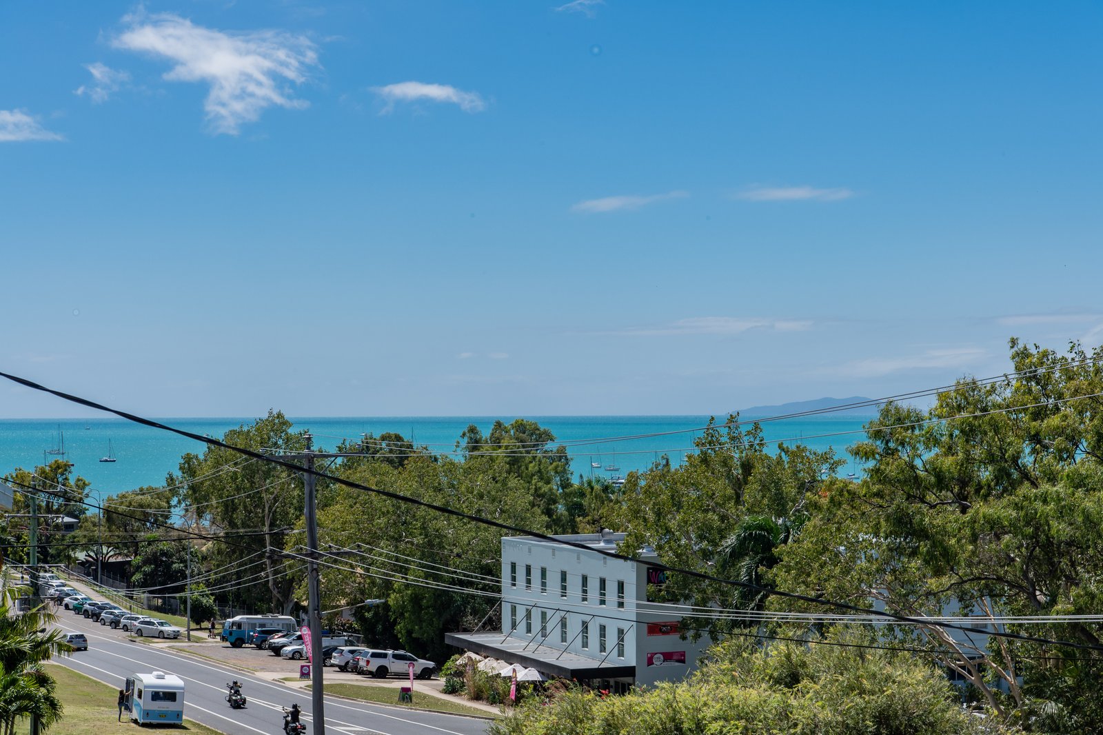 22 Waterson Way AIRLIE BEACH 8