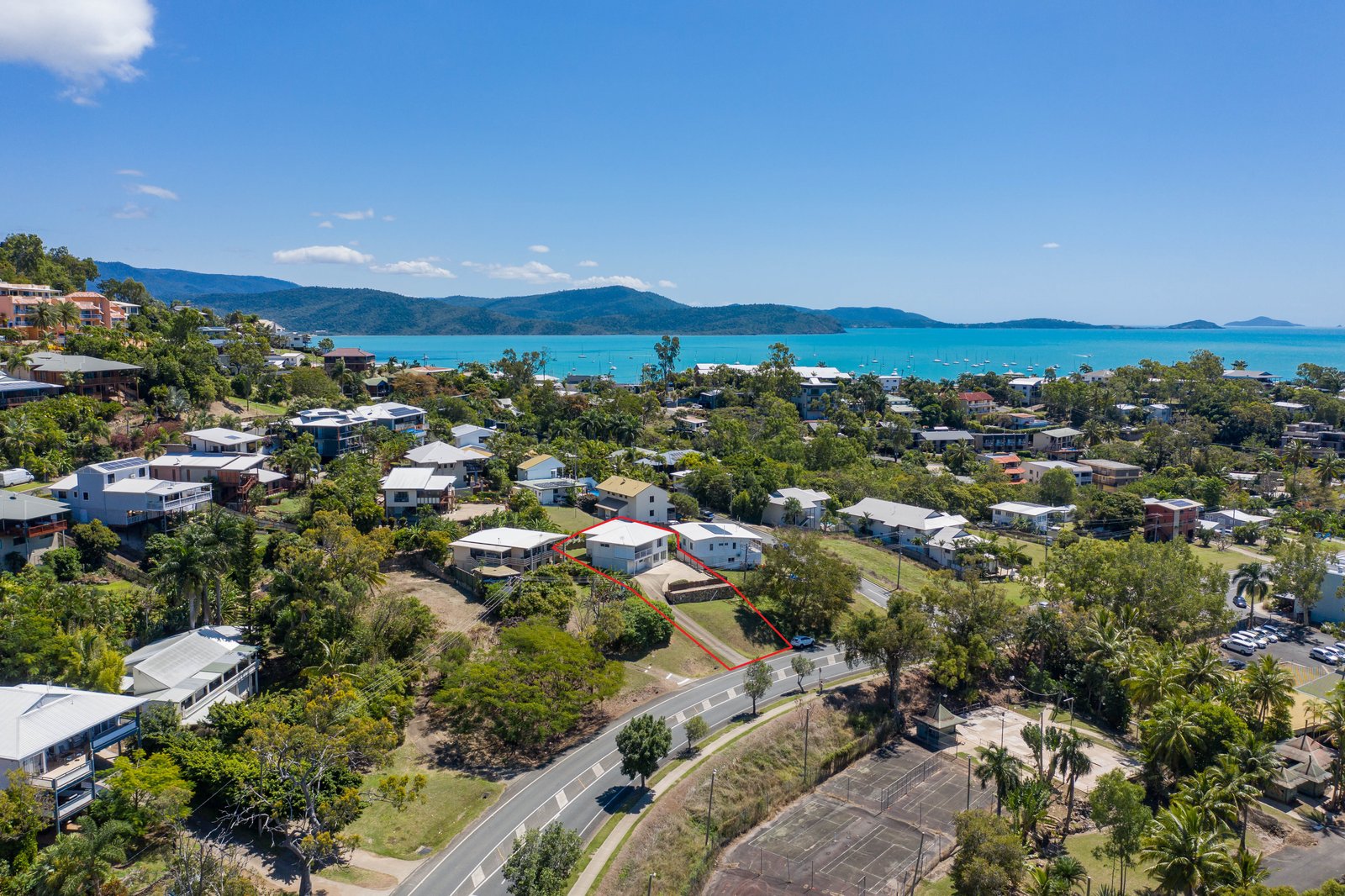 22 Waterson Way AIRLIE BEACH 9