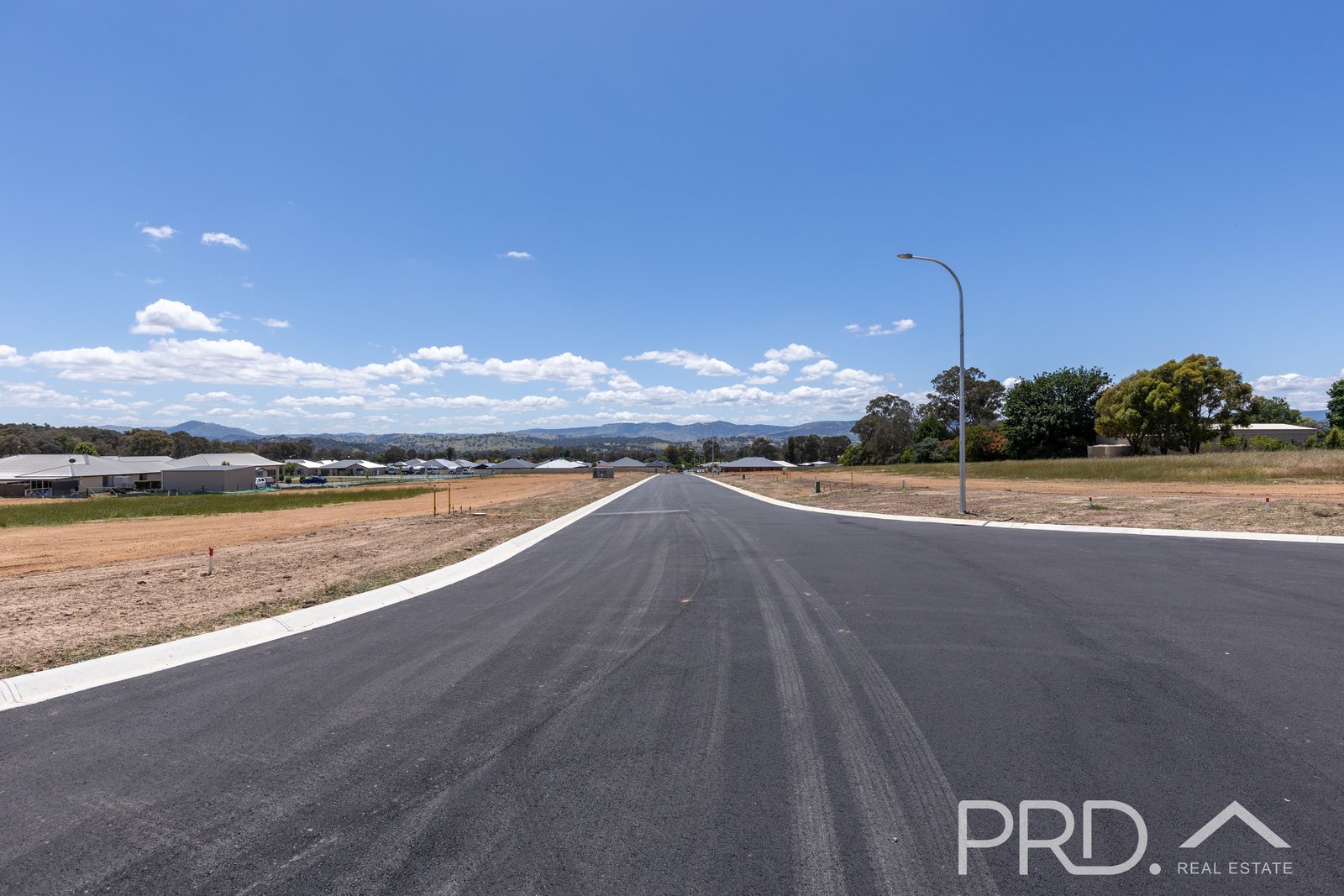 22 Weeden Place TUMUT 5