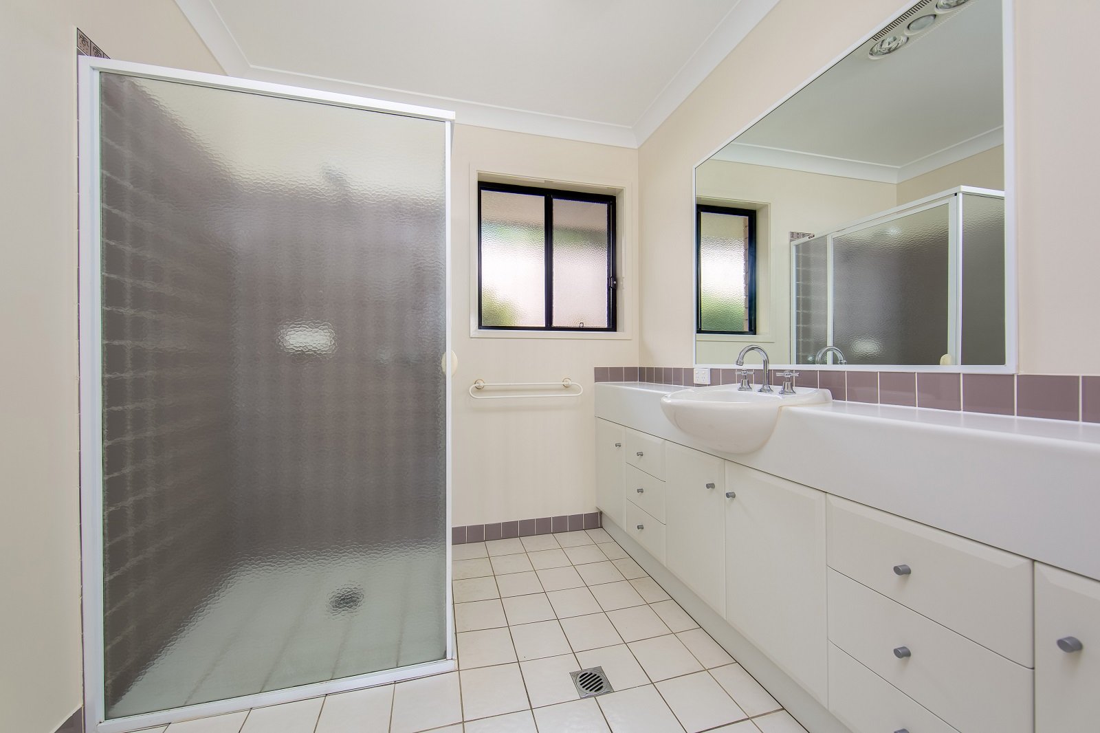 22 Whernside Drive WODONGA 8