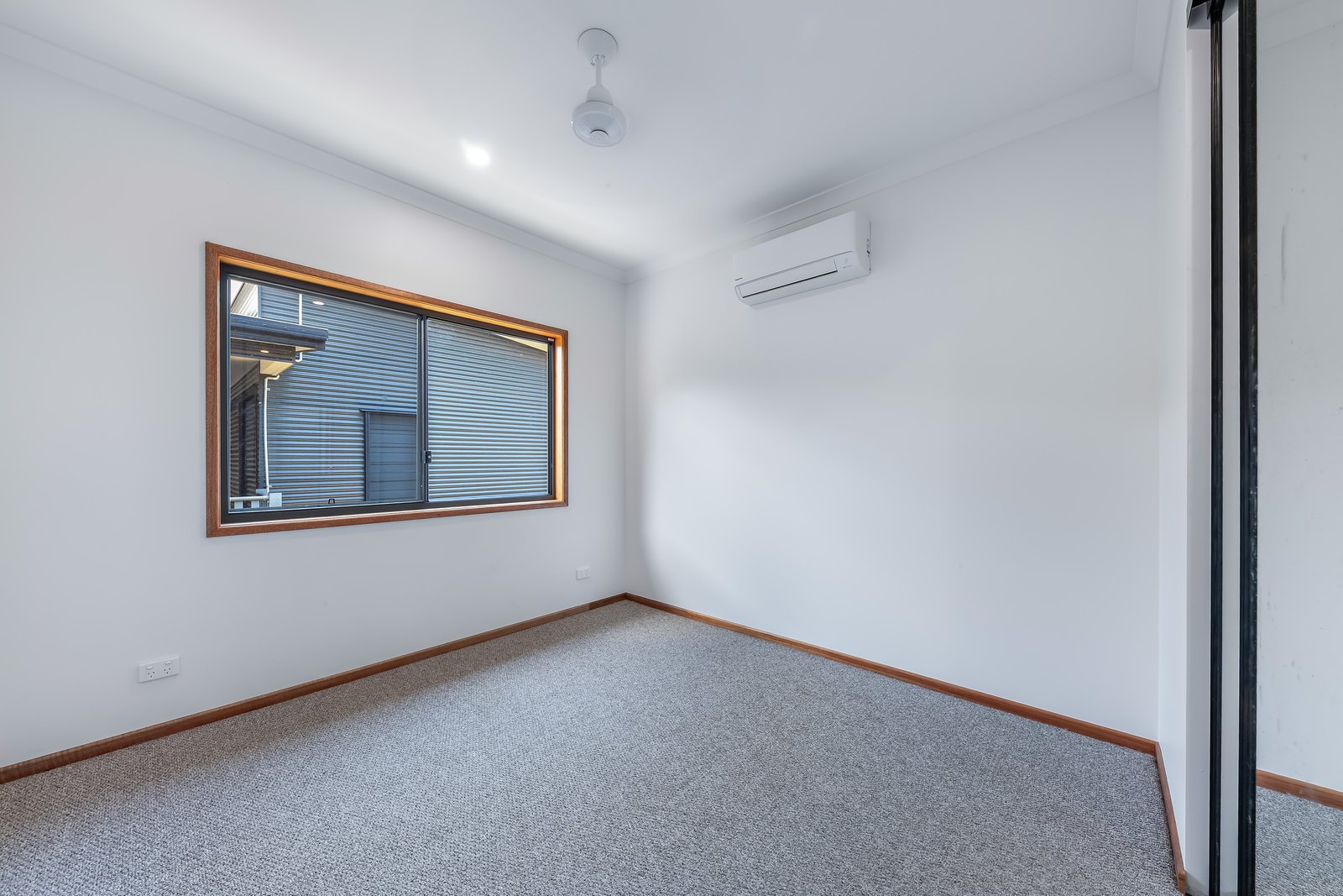 22 Whitehaven Cres  CANNONVALE 12