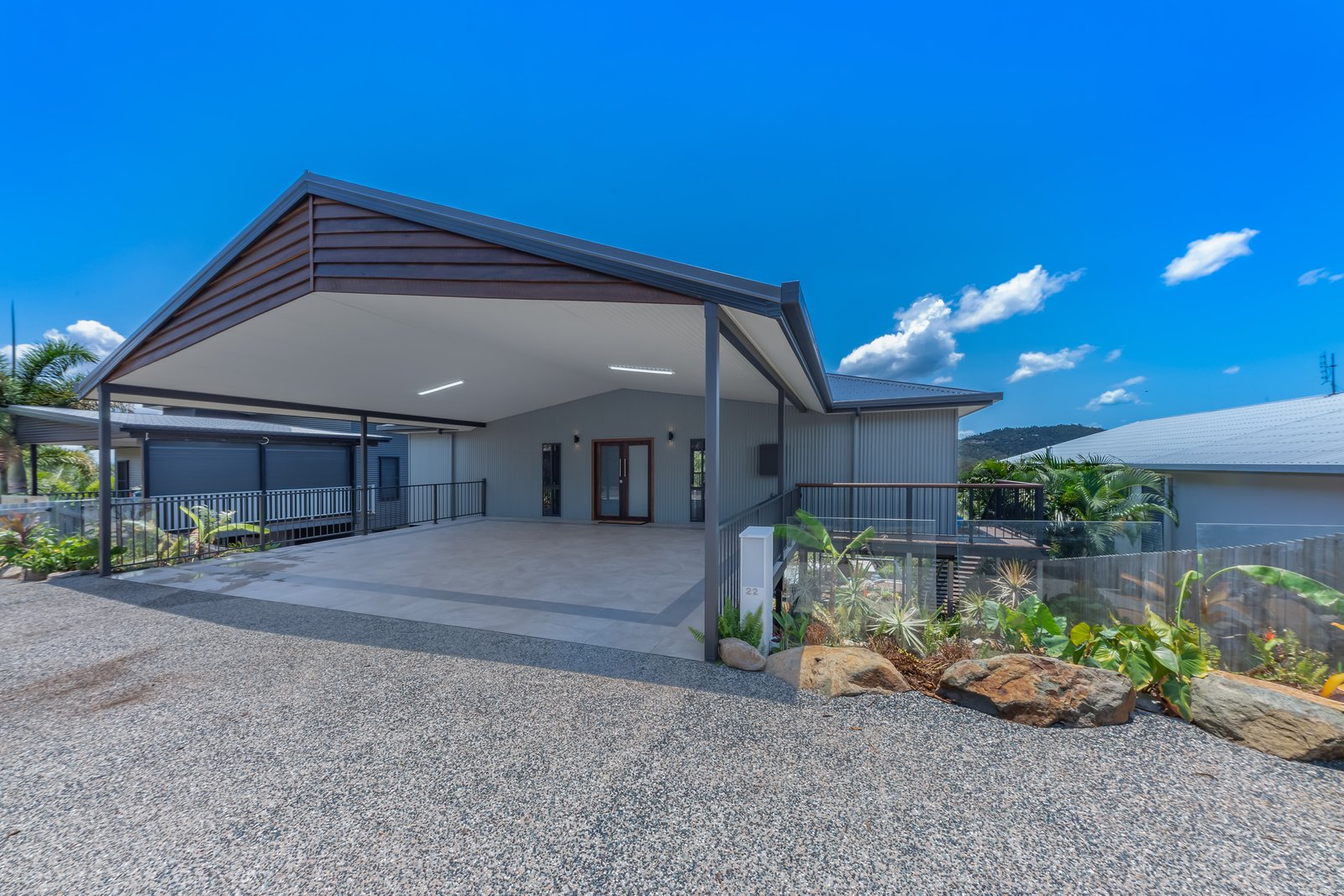 22 Whitehaven Cres  CANNONVALE 15