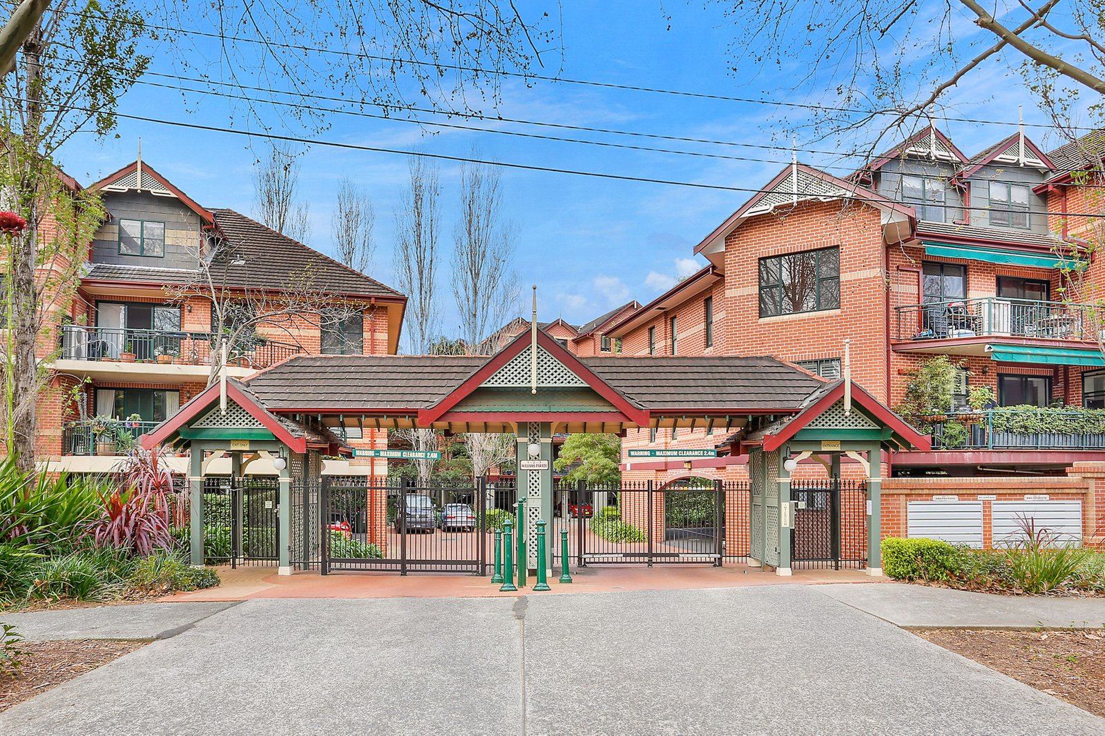 2/2 Williams Parade DULWICH HILL 1