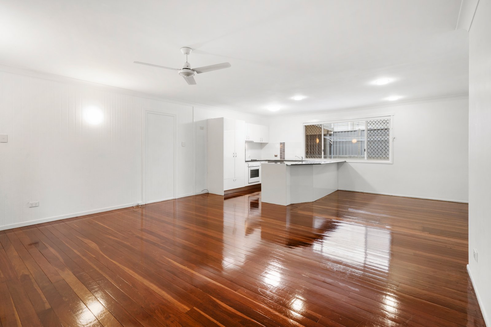 2/2 Wommin Bay Road KINGSCLIFF 2