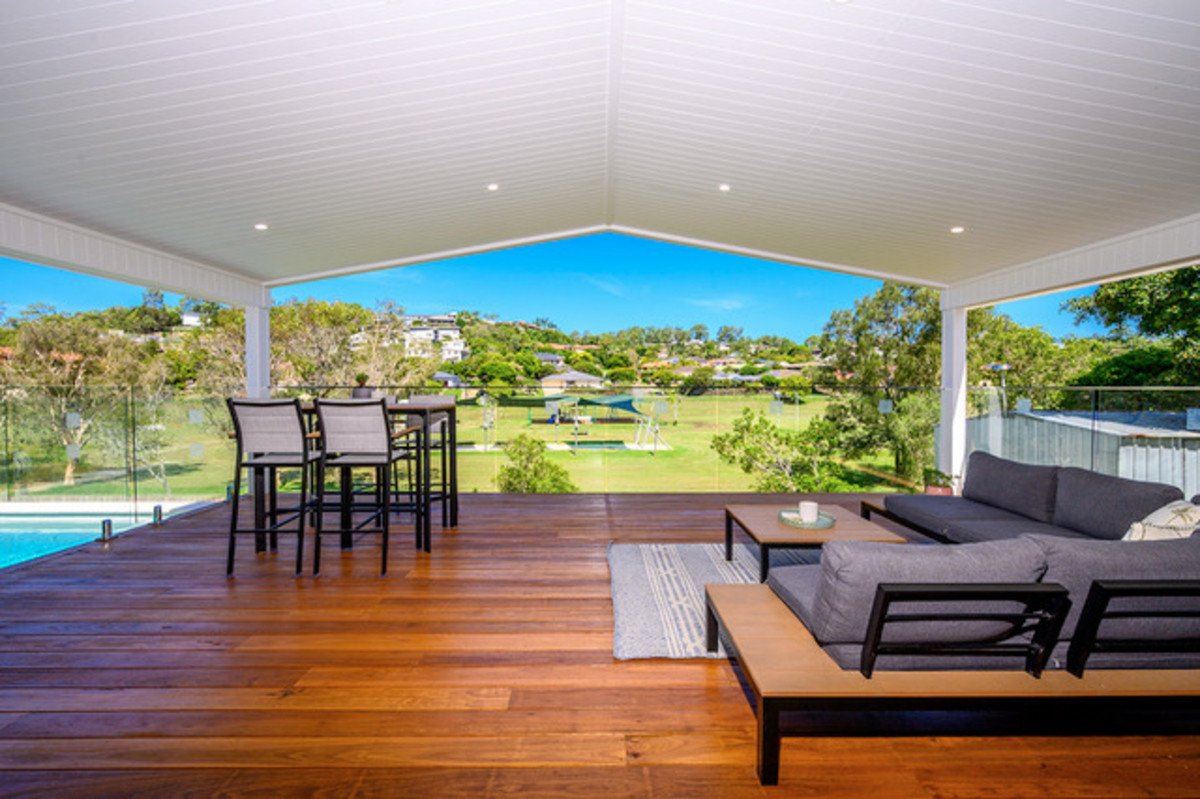 22 Wonga Street Burleigh Heads 2