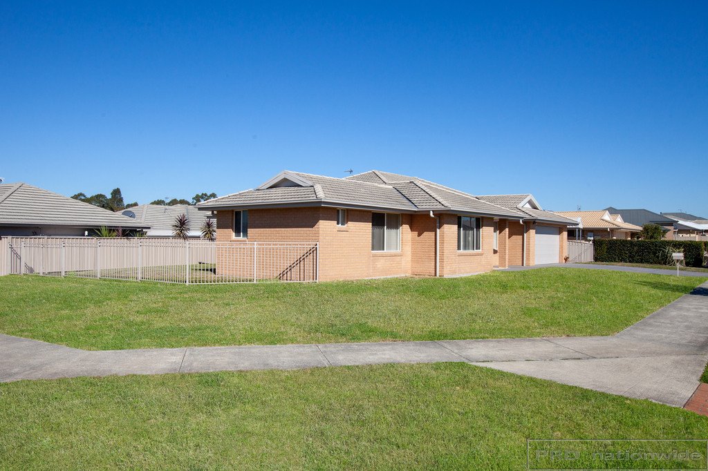 22 Woodhurst Street LARGS 2