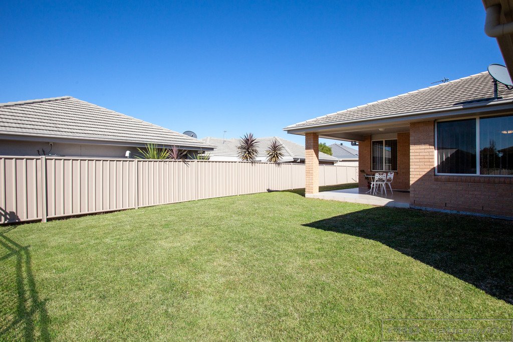 22 Woodhurst Street LARGS 5