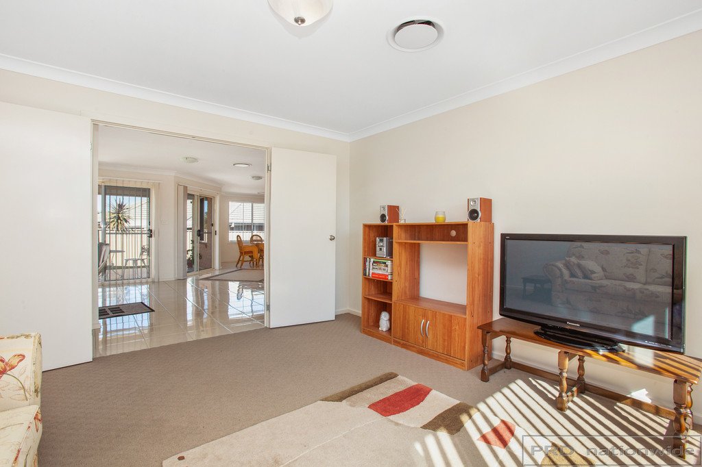 22 Woodhurst Street LARGS 16