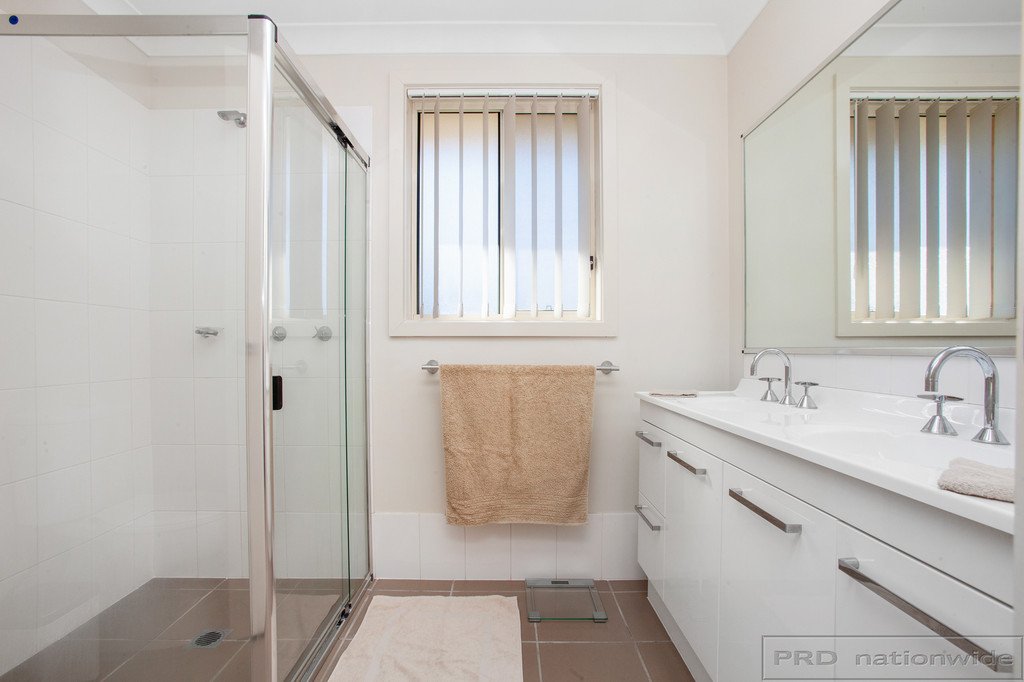 22 Woodhurst Street LARGS 19