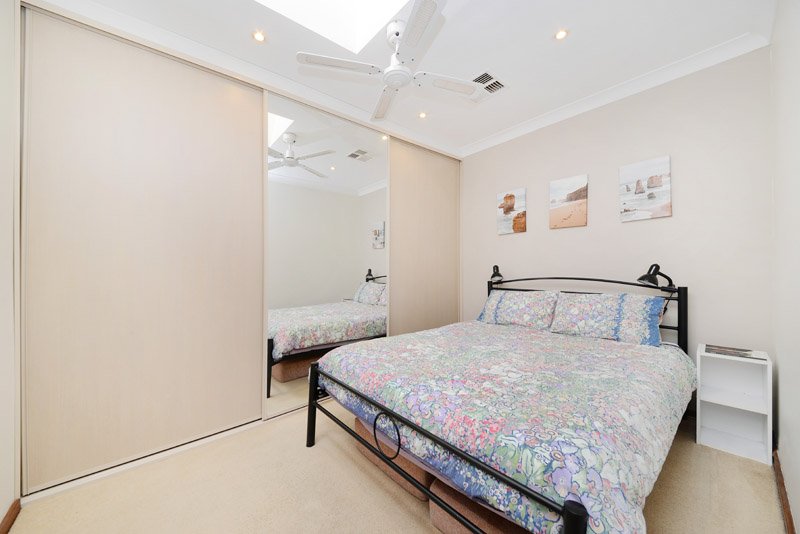 22 Yarra Road PHILLIP BAY 12