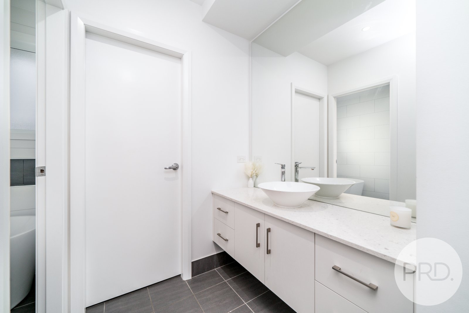 22 Yenda Avenue GOBBAGOMBALIN 16