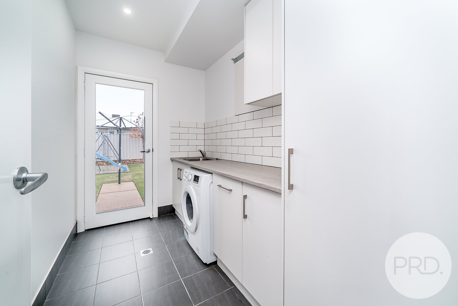 22 Yenda Avenue GOBBAGOMBALIN 17