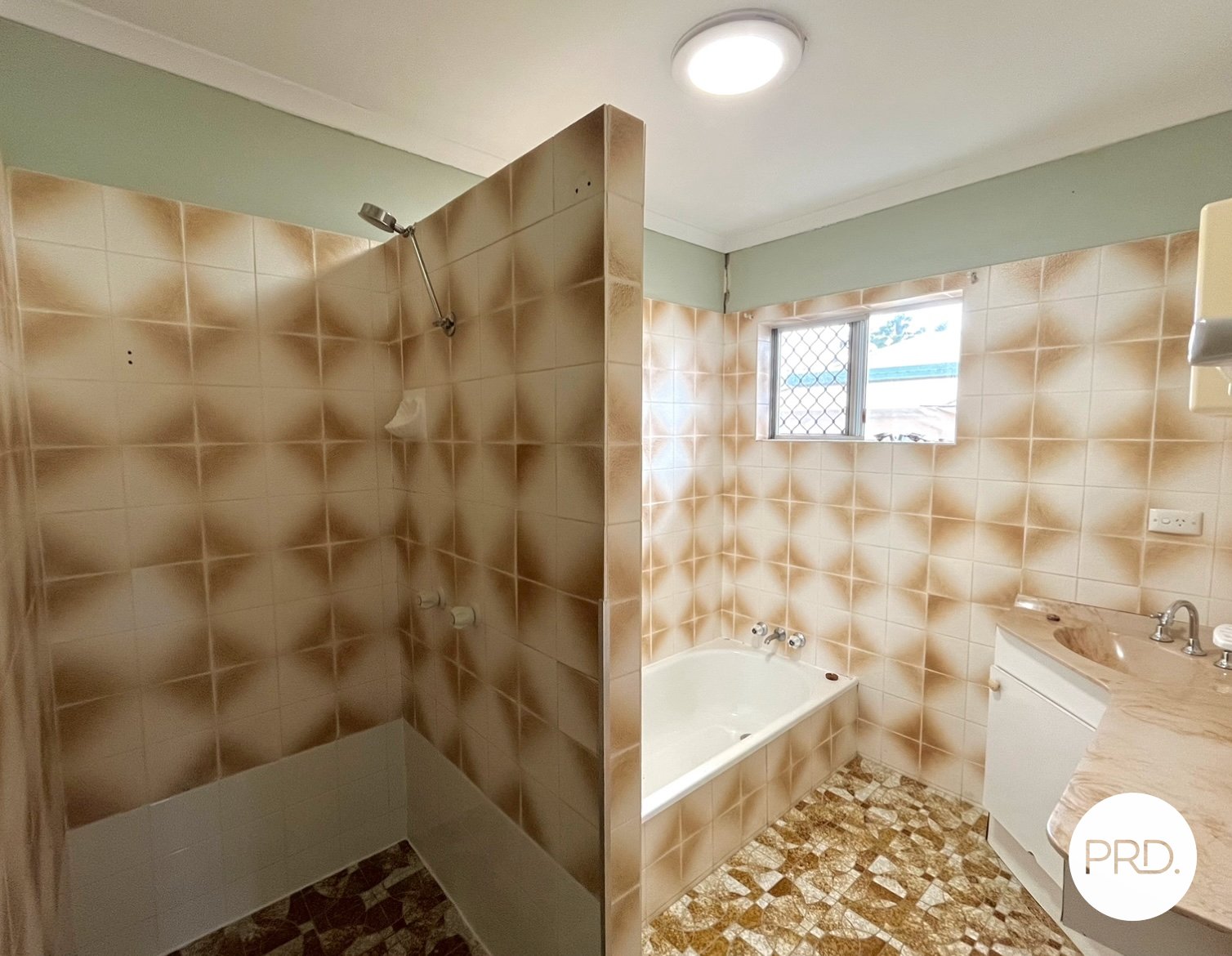 22 Yukana Street BOYNE ISLAND 6
