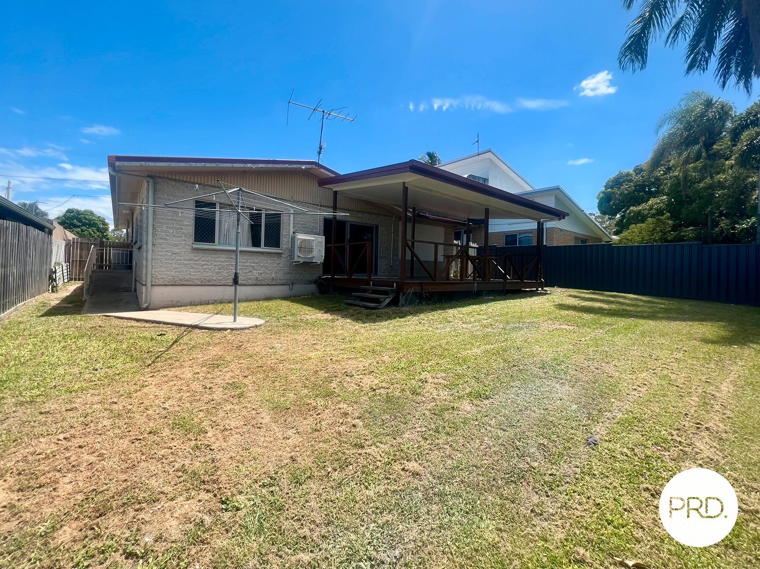 22 Yukana Street BOYNE ISLAND 12