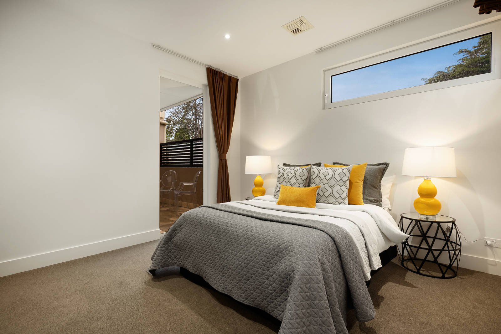 Real Estate and Property in 2/20 Belmont Avenue, Glen Iris, VIC