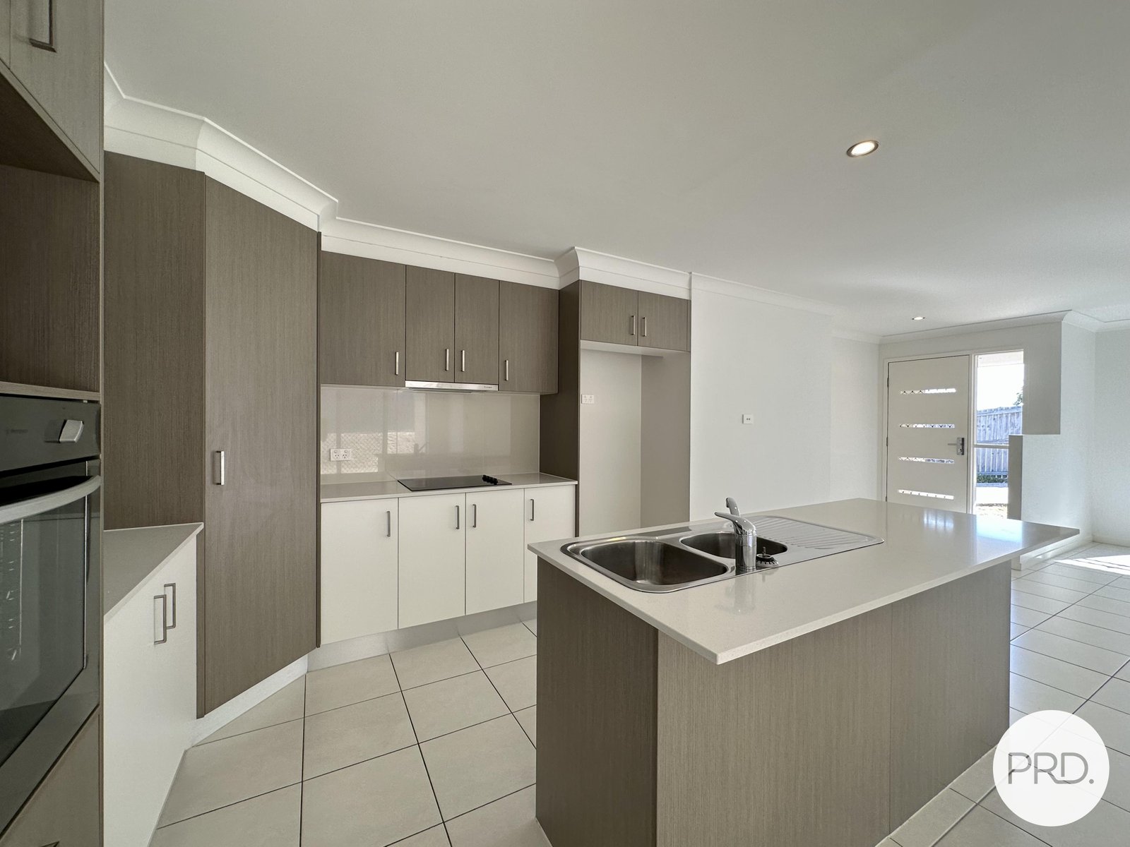 2/20 Boonderee Place NEW AUCKLAND 2