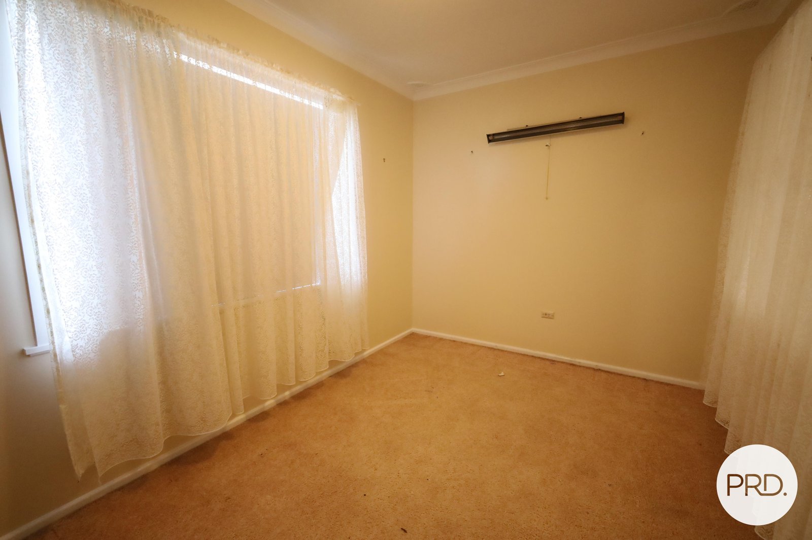 220 Dalton Street ORANGE 8