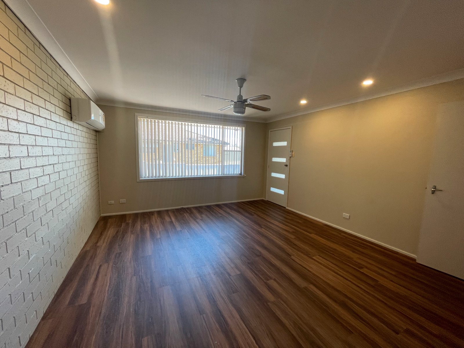 2/20 Harrier Parade TAMWORTH 7