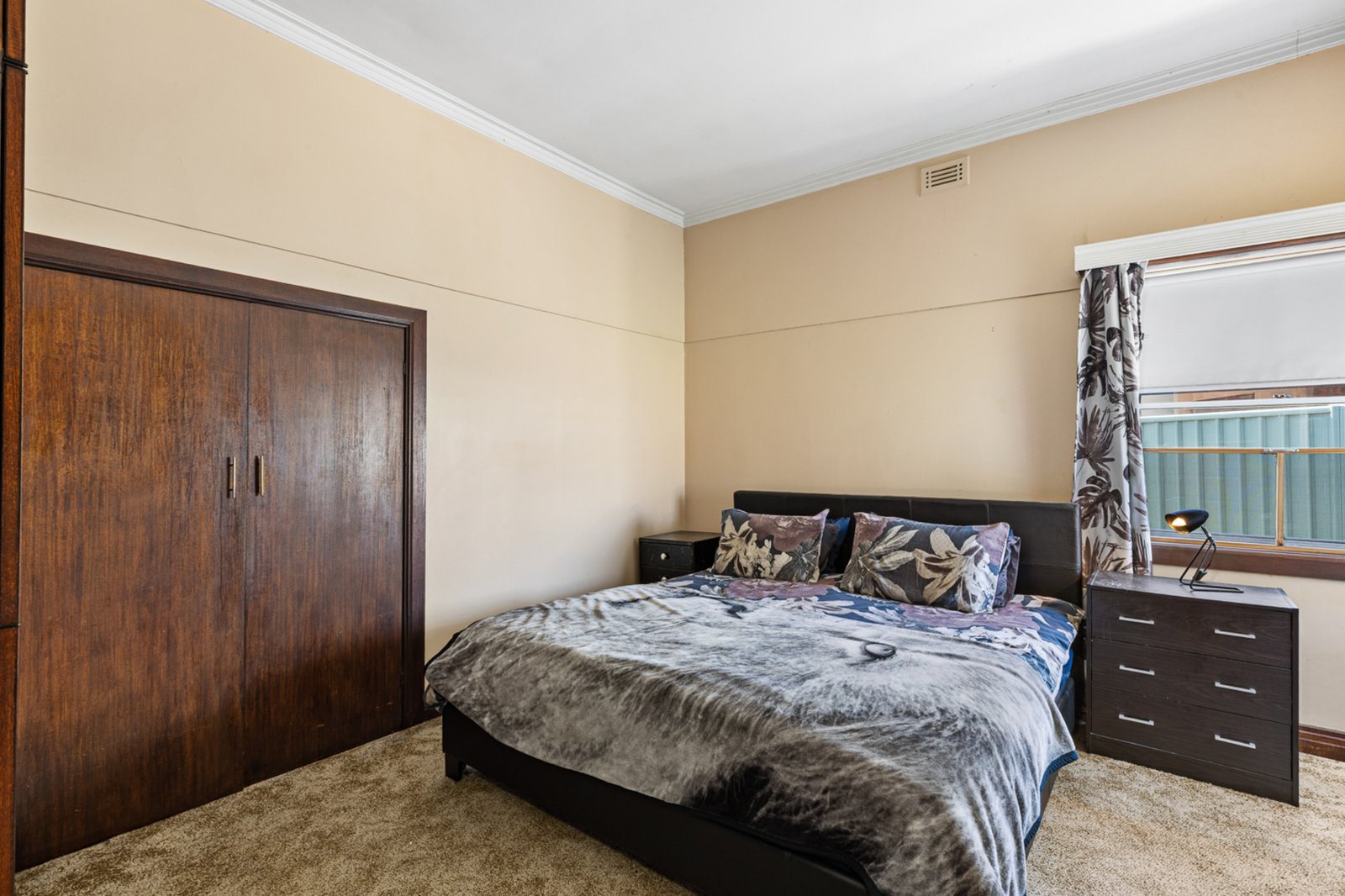 Gallery: 220 Howitt Street