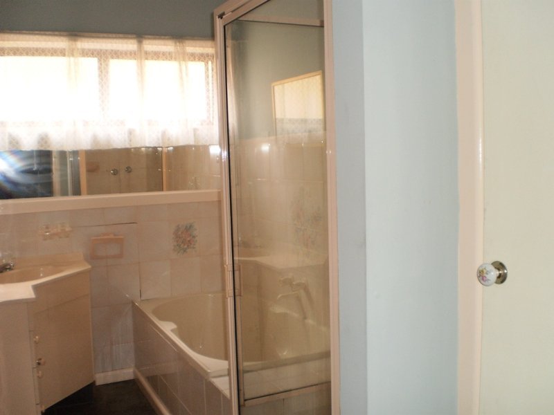 Gallery: 220 Hyde Street