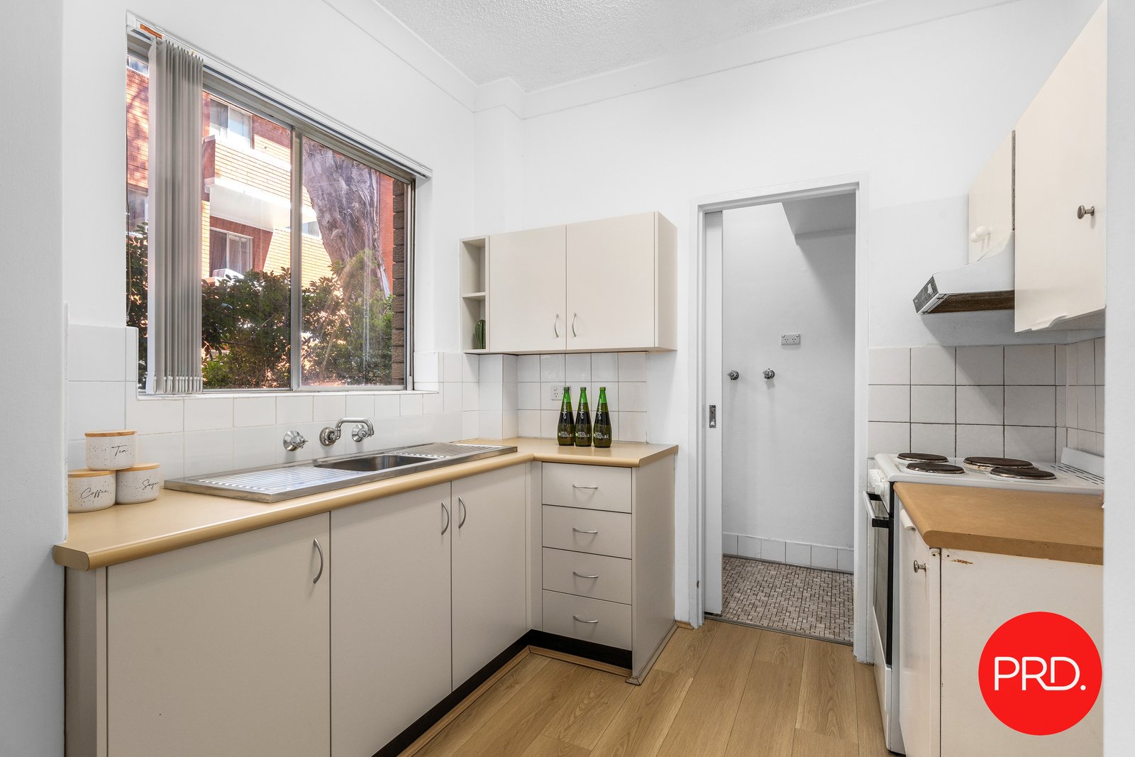 2/20 President Avenue KOGARAH 3