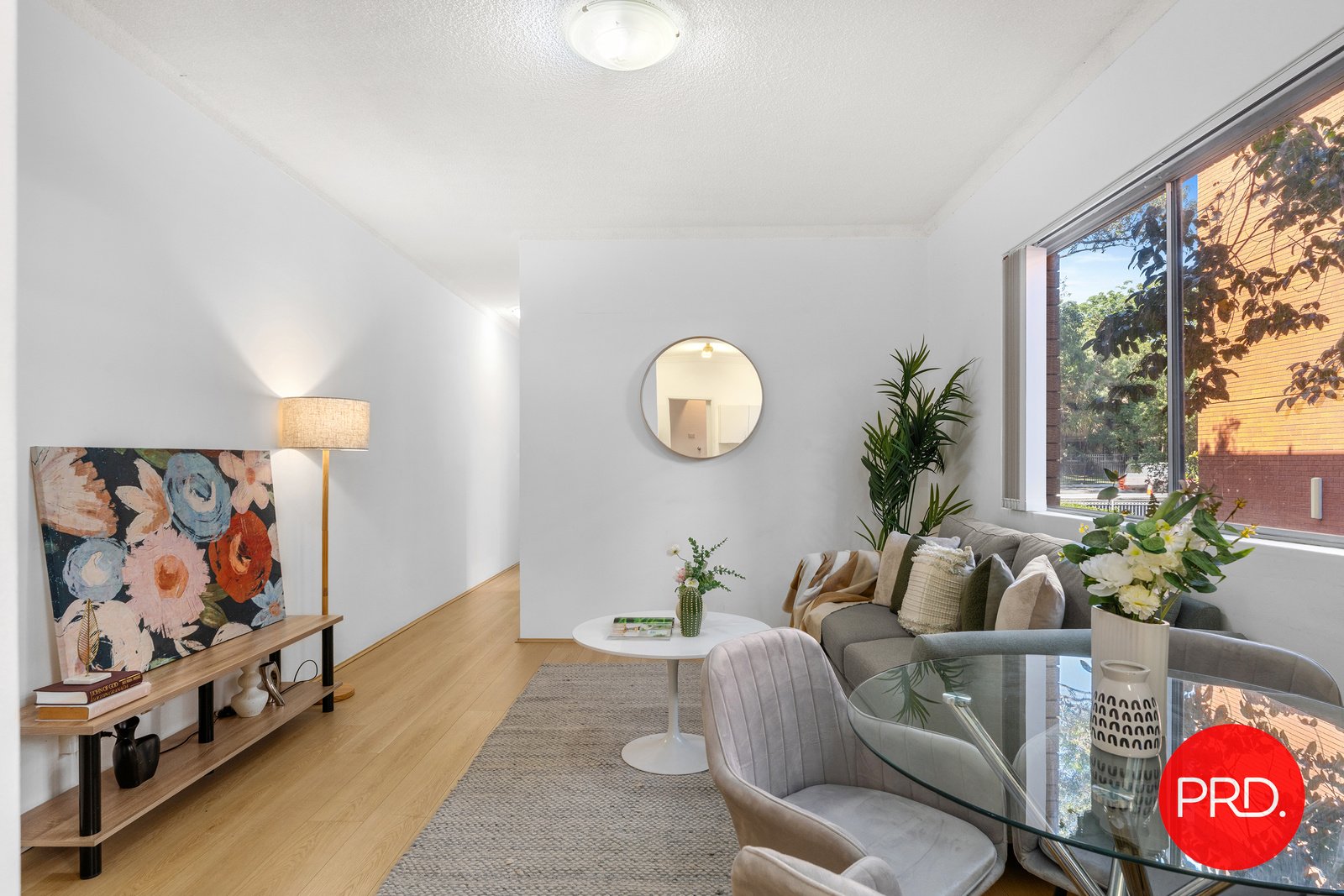 2/20 President Avenue KOGARAH 4