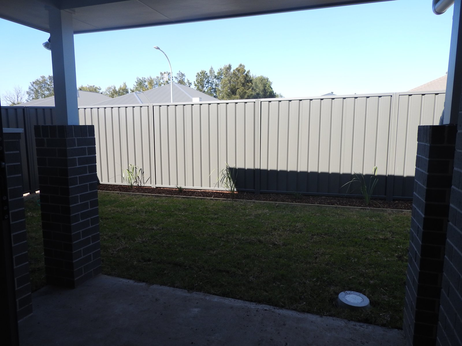 2/20 Sandridge St  Thornton 12